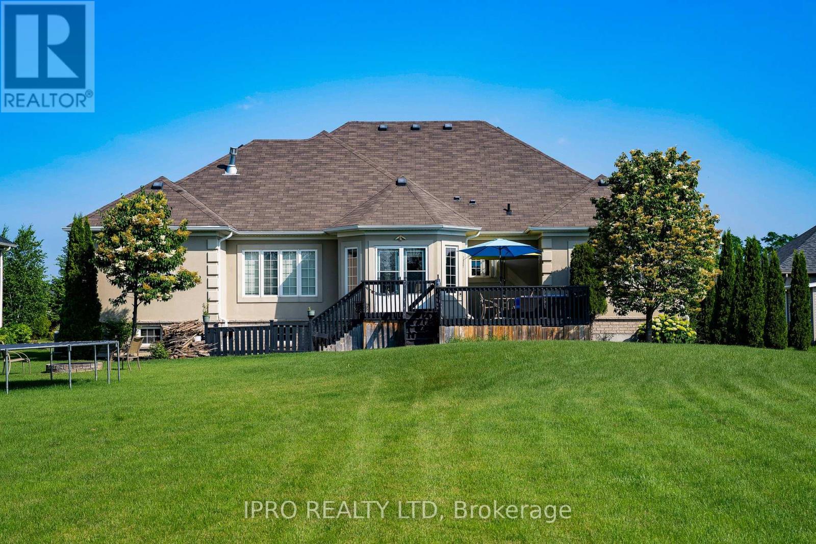 17 MAPLE DRIVE=null